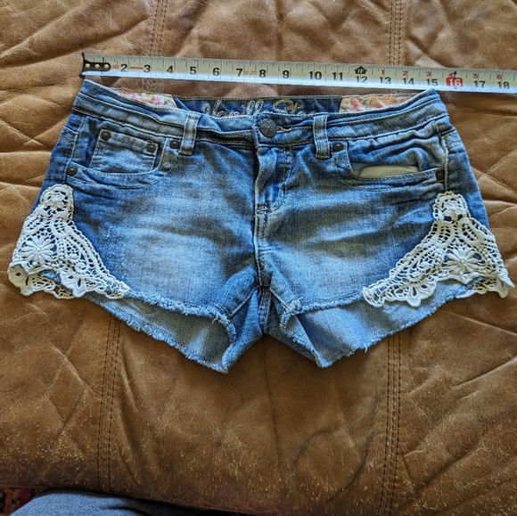Vanilla Star Pants - VANILLA STAR CUTOFFS SZ 7